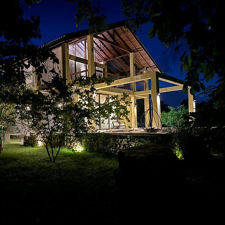 The Villa Lakeshore Anuradhapura Exterior foto