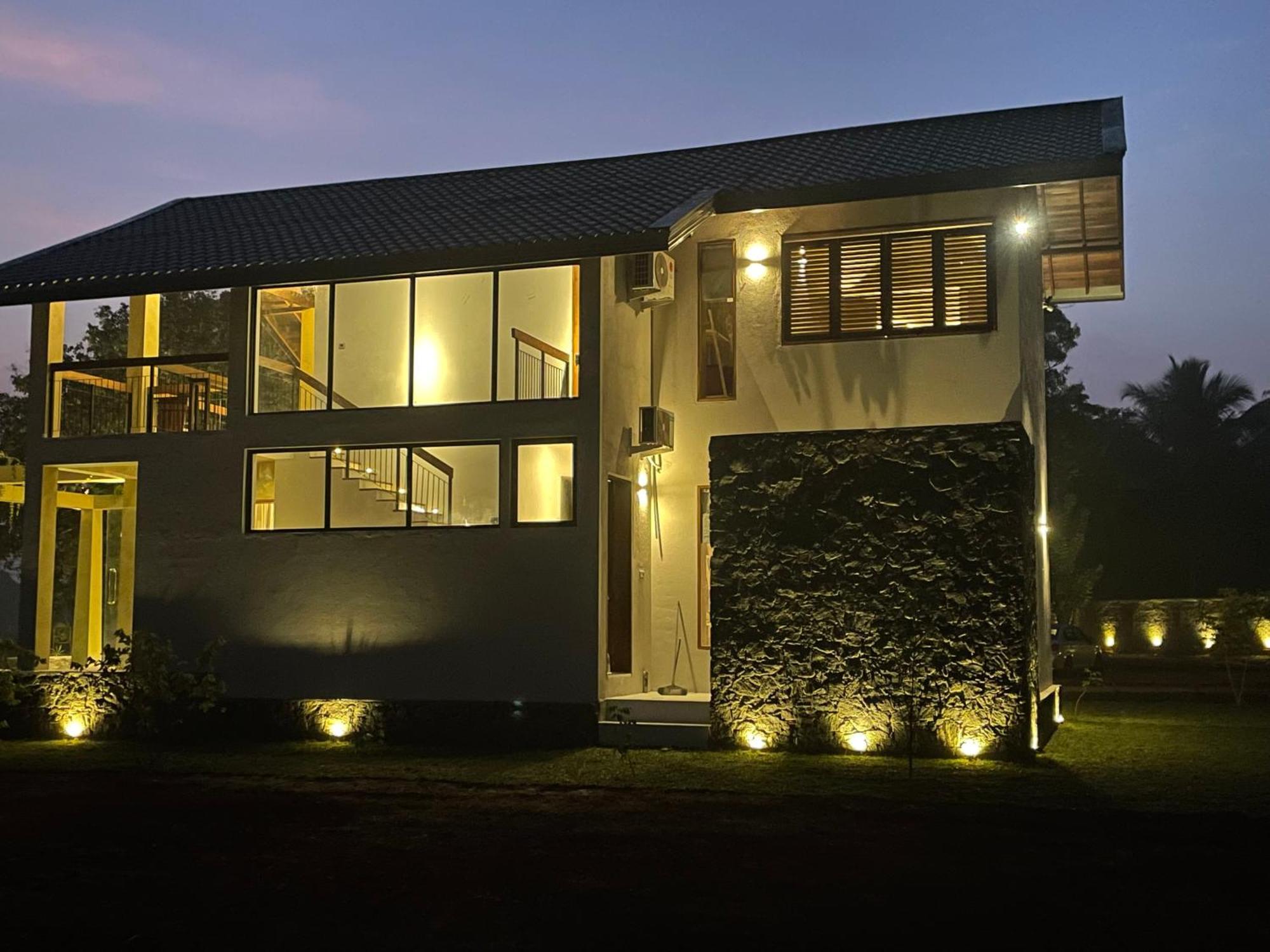 The Villa Lakeshore Anuradhapura Exterior foto